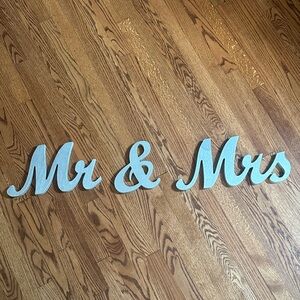 Elegant Silver 'Mr & Mrs' Wedding Decor